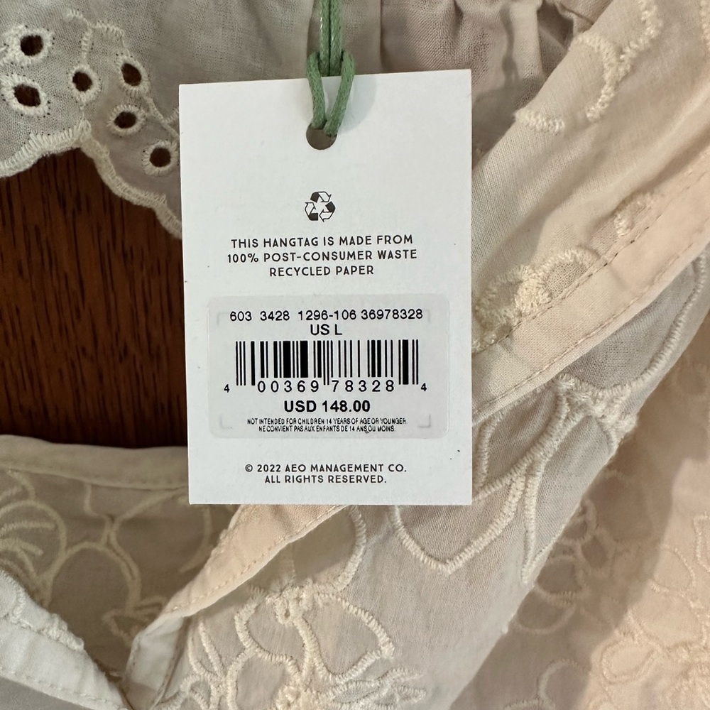 NWT AE77 (American Eagle Luxe collection) Eyelit Blouse - Picture 4 of 5